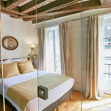 Confidentiel - Louvre 4*