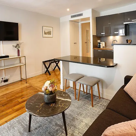 Apartment Du Louvre - St-honore Paris