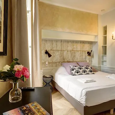 Du Louvre - St-honore Apartment