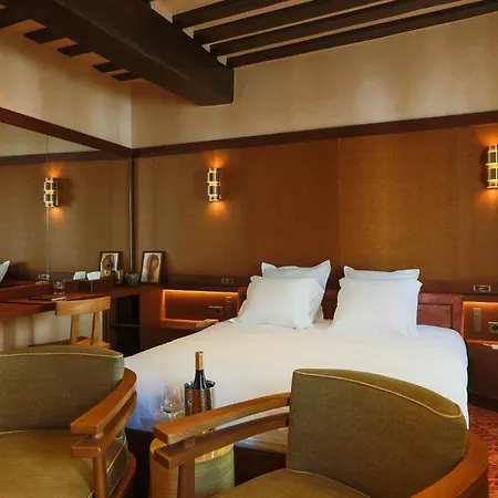 Confidentiel - Louvre