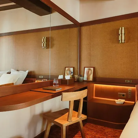 Confidentiel - Louvre Hotel