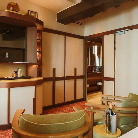 Confidentiel - Louvre