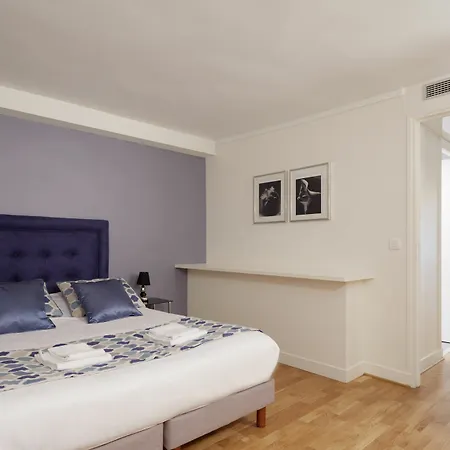 Confidentiel - Louvre 4*