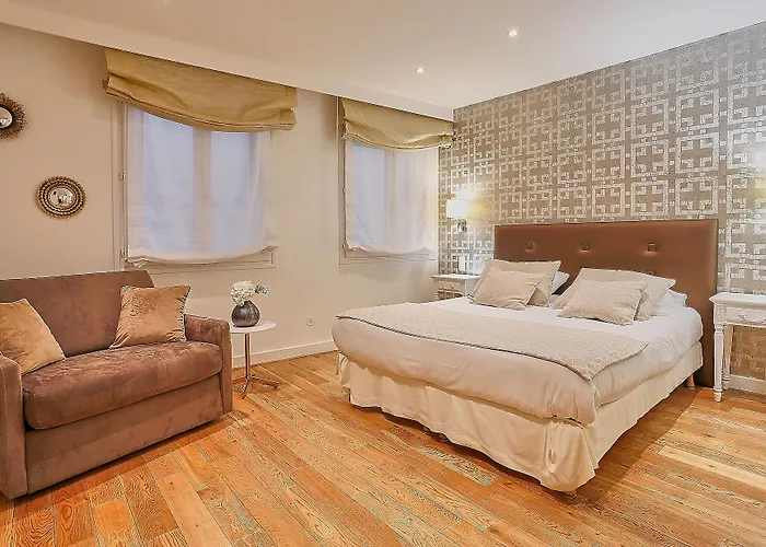 Confidentiel - Louvre 4*