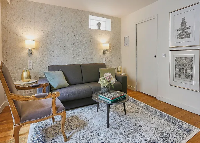 Confidentiel - Louvre Hotel Paris