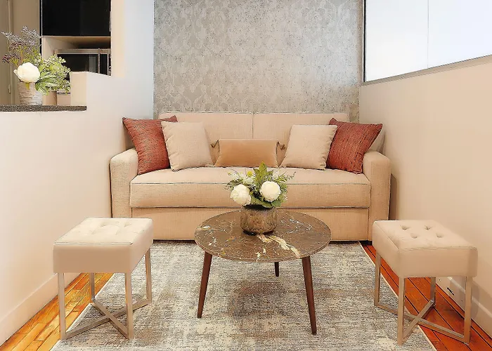 Confidentiel - Louvre Paris