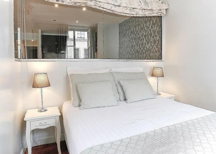 Confidentiel - Louvre Hotel