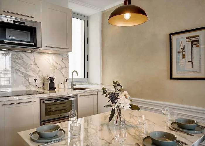 Confidentiel - Louvre 4*