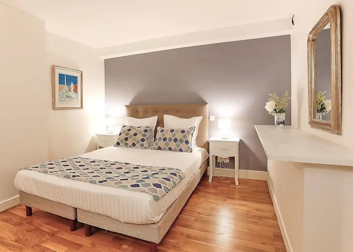 Confidentiel - Louvre 4*