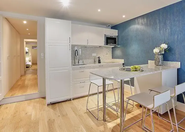 Confidentiel - Louvre 4* Paris