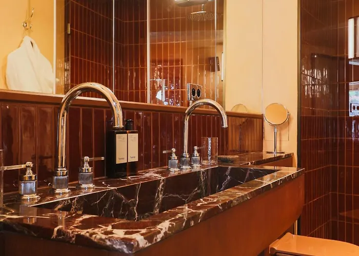 Confidentiel - Louvre Hotel