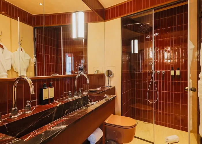 Confidentiel - Louvre Hotel