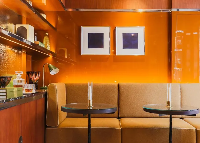 Confidentiel - Louvre Paris