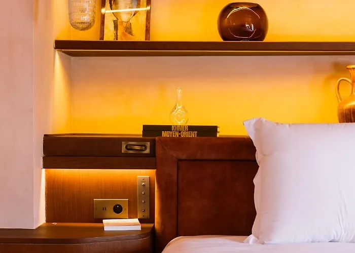 Confidentiel - Louvre Paris