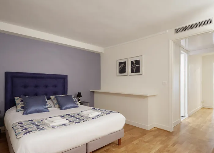 Confidentiel - Louvre 4*