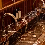 Confidentiel - Louvre Hotel