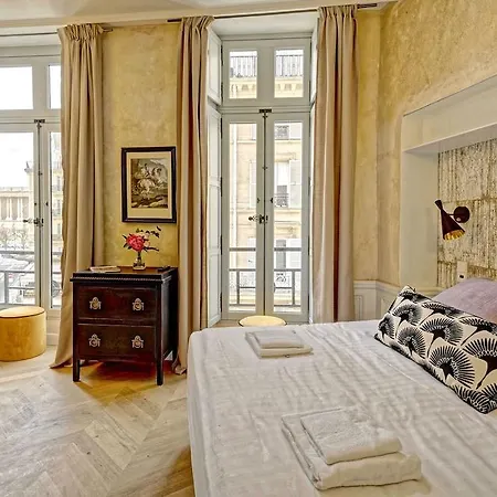 Confidentiel - Louvre 4*