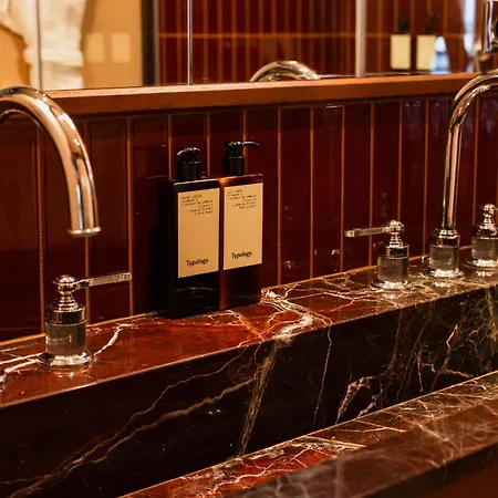 Confidentiel - Louvre 4*